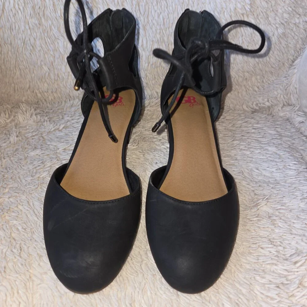 GB Girls Size 4 Black Accorde Cut Out Heeled Dress Shoes, NWT